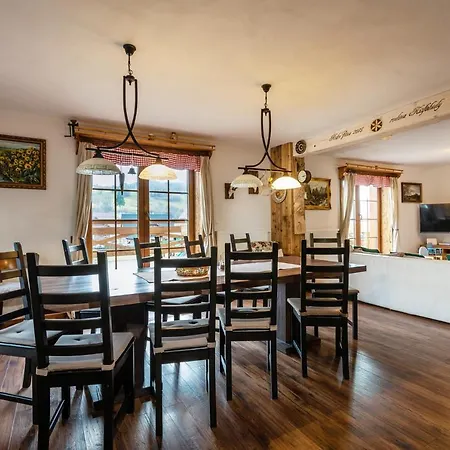 Domek alpejski Pri Gruni *